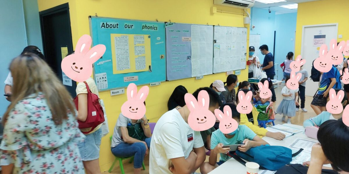 種子教育辦學20年，為香港不少同事建立鞏固的英文基礎，拼音班/寫作班等深受家長歡迎及推介!